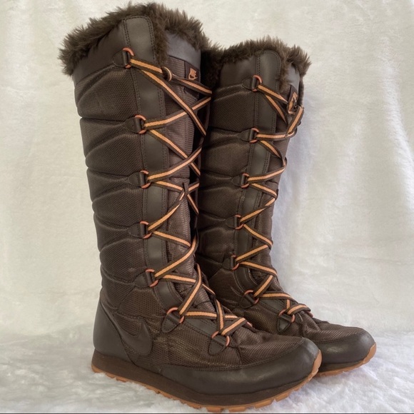 NIKE SNEAKER TALL LACE UP BOOT SNEAKERS POM POM SNOW BOOT TALL BOOT SNEAKER 8 M - Picture 10 of 12